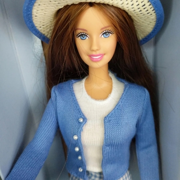 Barbie Little Debbie Special Edition 2001 Like New - Picture 3 of 4